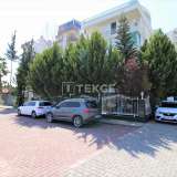  Ruim Appartement met Zwembad Vlakbij Strand in Lara Antalya Antalya 8100912 thumb2