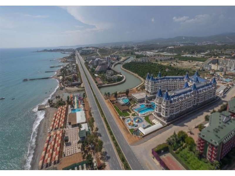 5 * HOTEL IN ALANYA WITH THE CONCEPT OF THE RAILWAY STATION