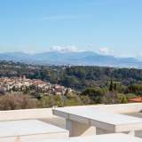  Very near to the old village of Biot, 300 m2 (3229 sq. ft) contemporary villa with panoramic views on the sea and the hills. The villa features an entrance hall, a living-room, a fully equipped kitchen, two en suite bedrooms. First floor, a ma Biot 4110079 thumb6