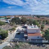  Just reduced from €490,000! Unique privately built 4 bedroom villa with separate workshop and title deed for the land! Set in an excellent area of Paralimni, within easy reach of the town centre and the beaches of Protaras and Ayia Napa this villa s Protaras 4611032 thumb33