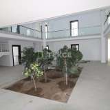  Centraal Gelegen Appartement in een Complex met Zwembad in Girne Girne 8112290 thumb30