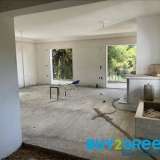  Unfinished apartment of 125 sq.m. for sale. in Eretria on a plot of 912 sq.m. with parking space, fireplace, 2 warehouses, one 82 sq.m. and the other 9 sq.m., also has a gardenIdeal for investment or for a holiday homeInformation : 00302107710150 â€“ Eretria 7612537 thumb4