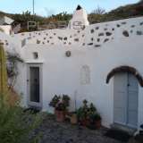  (For Sale) Residential Detached house || Cyclades/Santorini-Oia - 152 Sq.m, 6 Bedrooms, 990.000€ Oia 7513369 thumb2