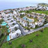  Kuzey Kıbrıs Girne'de Denize Yürüme Mesafesinde Villalar Bahçeli 8114897 thumb2