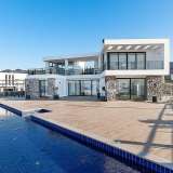  Kıbrıs Girne'de Deniz Kenarında Satılık Müstakil Villalar Bahçeli 8114906 thumb1