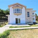  Detached Villa Close to the Sea in North Cyprus Girne Alsancak 8115012 thumb0