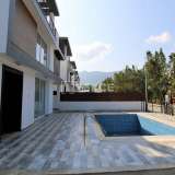  Villas Triplex avec Piscine Optionnelle Près de la Mer à Girne Karaoğlanoğlu 8115133 thumb1