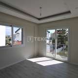  北塞浦路斯法马古斯塔（Gazimağusa）近海的宽敞公寓 Yenibogazici 8115019 thumb12