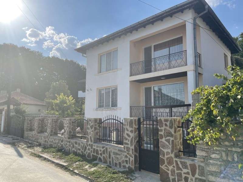 Wonderful house in the city of Balchik with a sea view.