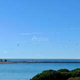  ISTRIA, UMAG - Apartment first row to the sea, 54 m2 OPPORTUNITY! Umag 8117434 thumb1