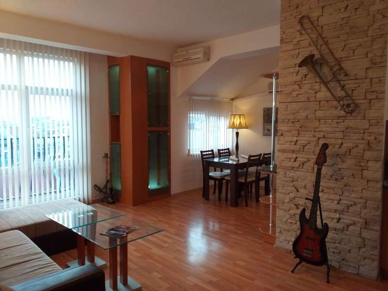 Three-rooms apartment on Otets Paisiy square, Varna
