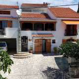  Haus in der Nähe von Trogir dritte Reihe vom Meer entfernt Trogir 8018023 thumb1