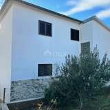  MURTER, JEZERA - Spacious house with two additional buildings 30 m from the sea Tisno 8118415 thumb0