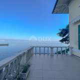  OPATIJA, LOVRAN - first row to the sea, floor in a well-maintained historical villa with an entrance to the sea and a garden Lovran 8119066 thumb20
