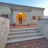  ISTRIA, BRTONIGLA - Bella casa in pietra con piscina, taverna e ampio giardino Verteneglio 8119920 thumb1
