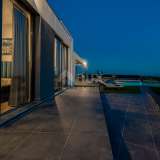  ISOLA DI PAG, NOVALJA - lussuosa villa duplex su un ampio giardino con vista sul mare Novalja 8120460 thumb4