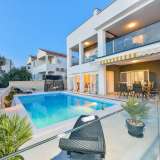  NIN, ZATON - Beautiful villa with 6 apartments Nin 8120820 thumb2