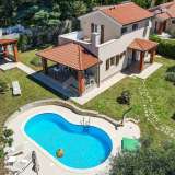  ISTRIA, POREČ - Case unifamiliari di lusso con piscina e giardino nelle vicinanze di Poreč Parenzo 8120870 thumb1