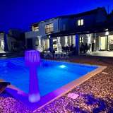  OPATIJA, POLJANE – Eine wunderschöne Villa mit Swimmingpool und Blick auf das Meer in einer abgeschiedenen Gegend in der Nähe von Opatija Opatija 8121144 thumb16