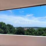  ISTRIA, BANJOLE - Large apartment in a great location with terraces and swimming pool! Medulin 8121158 thumb0
