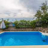  ISOLA DI KRK, NJIVICE - Appartamento con piscina Krk island 8121624 thumb3