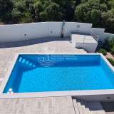  Brodarica/Spacious villa with pool near the sea Sibenik 8022253 thumb5