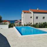  Brodarica/Spacious villa with pool near the sea Sibenik 8022253 thumb3