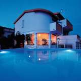  Vinisce/Villa of interesting architecture with a sea view Marina 8022349 thumb0