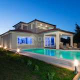  ISTRIA, LABIN - Nuova villa con piscina e giardino paesaggistico Albona 8122398 thumb0