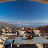  LOVRAN – eine wunderschöne Luxus-Doppelhaushälfte mit Swimmingpool und Panoramablick auf das Meer Lovran 8122061 thumb17