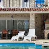  ISTRIA, UMAG - Casa con piscina in una posizione eccezionale Umago 8123405 thumb2
