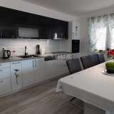  DALMACJA, OMIŠ - Piękny i komfortowy apartament z widokiem na morze Omiš 8123529 thumb1