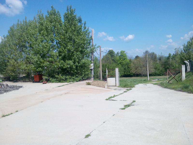 Fabrika Satılık, Bulgaristan, Eski Cuma, Vrani Kon village