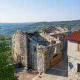  ISTRIA, PIĆAN - 3 case di fila da ristrutturare con giardino, vista panoramica, opportunità! Pedena 8125216 thumb11