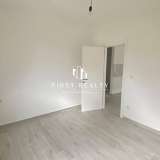  One bedroom apartment in a new house with a garage Dobrota 8128132 thumb3