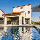  Neue Villa mit Pool in einer Oase der Ruhe auf der Insel Krk Soline 8103328 thumb0