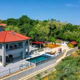  Villa mit Pool und Panoramablick Vrbnik 8103366 thumb1