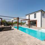  Eine moderne Villa mit Swimmingpool und großem Garten in der Nähe von Malinska Malinska 8103382 thumb21