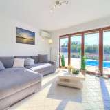  Gelegenheit! Eine wunderschöne Villa mit Swimmingpool in der ruhigen Umgebung von Malinska Malinska 8103451 thumb3