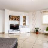  Modern eingerichtetes Apartment im ersten Stock mit Meerblick Vrbnik 8103510 thumb2