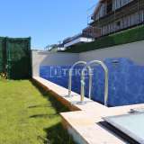  فلل مع حمامات سباحة خاصة في مجمع في كونيالتي أنطاليا كونيالتي 8130930 thumb5