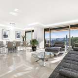  Quiet, sunny and green environment for this luminous apartment of 106 m2, renovated in a contemporary style with high end finishes and a modern light and airy atmosphere. West facing terrace with sea and park view, double living room opening o Cannes 3832422 thumb4