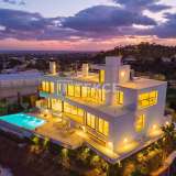  Luxury Villa with Rich Amenities in a Prime Area in Benahavis Benahavis 8135679 thumb1