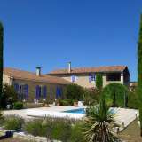  Delightful stone property built on a superb plot of land of 2985 m2, nicely manicured. On the edge of a small hamlet 10 minutes from Uzes, this L shaped renovated stone mas offer 260 m2 living space. Living/dining room opening to a nice covere Uzès 4036966 thumb9
