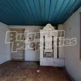  Two-storey old house with veranda in Elena Elena city 7837027 thumb1