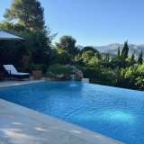  Splendid home in Marseille 12th district, a highly sought after residential area.A real haven of peace and a zen atmosphere for this beautiful country house single storey of 180m2, it is nestled with a beautiful landscaped park of 3000 m2.  Marseille 3737619 thumb4