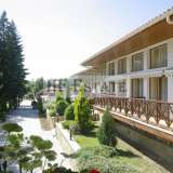  Der bestehende Hotelkomplex im kulturellen und historischen Zentrum Bulgariens Gabrowo 5039460 thumb1