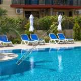  Продаeтся шикарная меблированная трёхкомнатная квартира с видом на бассейн Вилла Валенсия / Villa Valencia 400м. от пляжа, Солнечный берег Болгария  Солнечный берег 7641261 thumb55