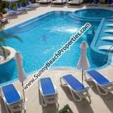  Продаeтся шикарная меблированная трёхкомнатная квартира с видом на бассейн Вилла Валенсия / Villa Valencia 400м. от пляжа, Солнечный берег Болгария  Солнечный берег 7641261 thumb30