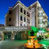  Продаeтся шикарная меблированная трёхкомнатная квартира с видом на бассейн Вилла Валенсия / Villa Valencia 400м. от пляжа, Солнечный берег Болгария  Солнечный берег 7641261 thumb72